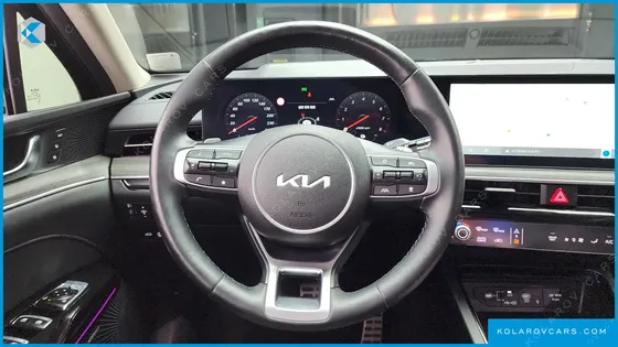KIA K5 SIGNATURE