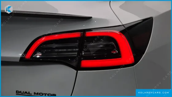 TESLA MODEL 3 LONG RANGE AWD