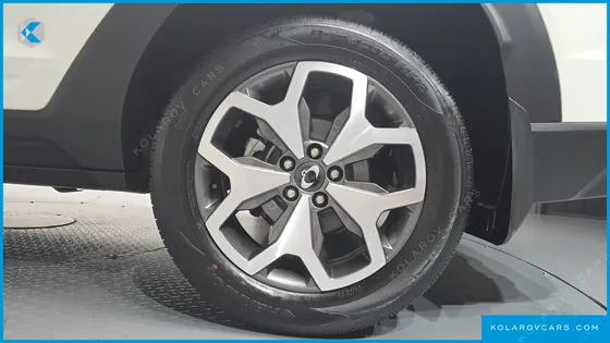 KGM - SSANGYONG TORRES GASOLINE 1.5 2WD