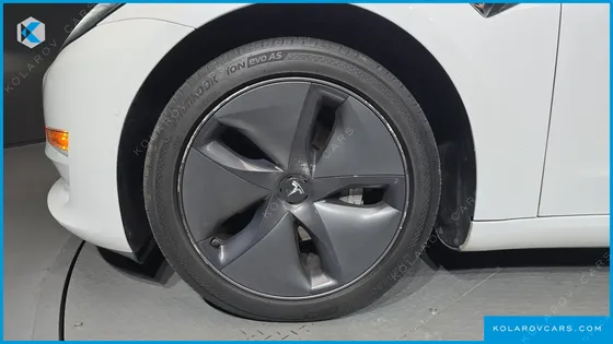 TESLA MODEL 3 LONG RANGE AWD