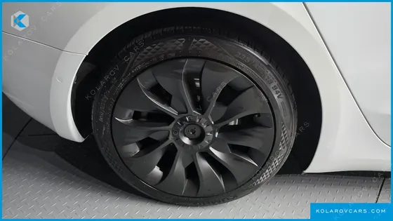 TESLA MODEL 3 LONG RANGE AWD