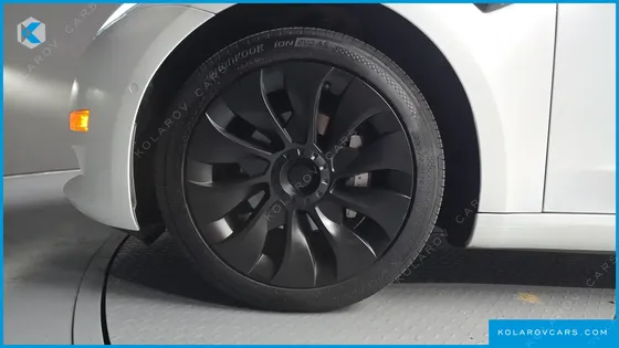TESLA MODEL 3 STANDARD RANGE PLUE RWD