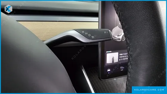 TESLA MODEL 3 STANDARD RANGE PLUE RWD