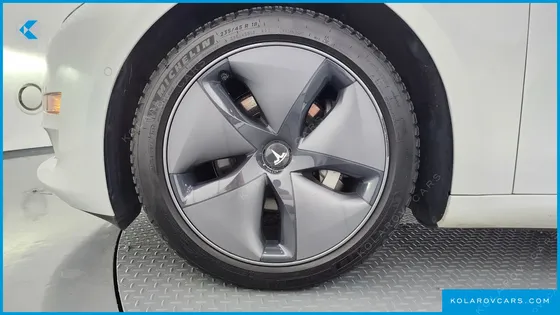 TESLA MODEL 3 LONG RANGE AWD