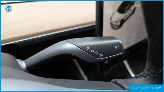 TESLA MODEL 3 STANDARD RANGE PLUE RWD