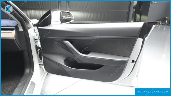 TESLA MODEL 3 STANDARD RANGE PLUE RWD