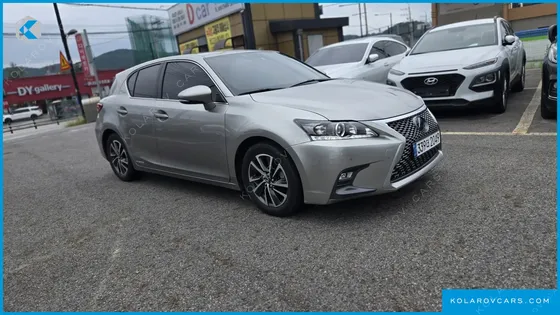 LEXUS CT200H 1.8 SUPREME