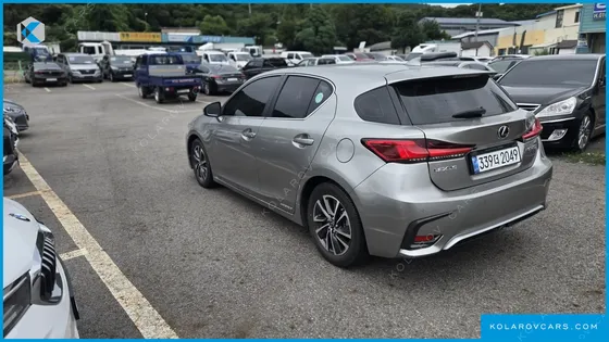 LEXUS CT200H 1.8 SUPREME