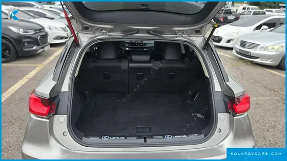 LEXUS CT200H 1.8 SUPREME