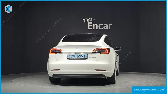 TESLA MODEL 3 STANDARD RANGE PLUE RWD