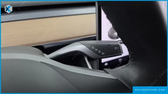 TESLA MODEL 3 STANDARD RANGE PLUE RWD