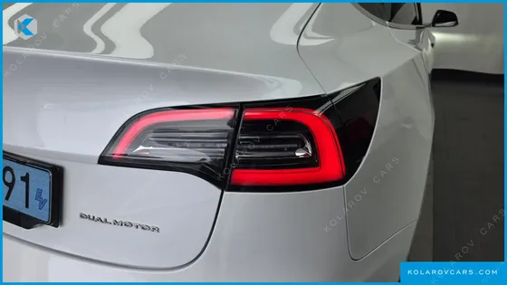 TESLA MODEL 3 STANDARD RANGE PLUE RWD