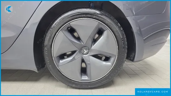 TESLA MODEL 3 LONG RANGE AWD
