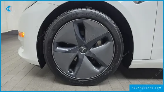 TESLA MODEL 3 LONG RANGE AWD