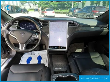 TESLA MODEL S 90D