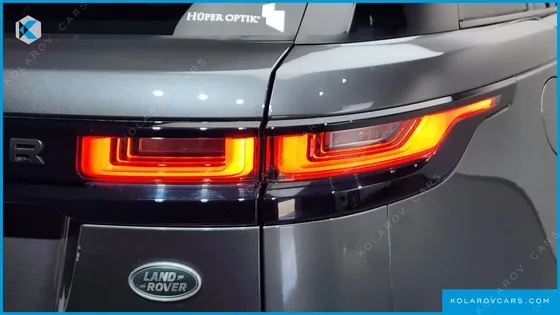 LAND ROVER RANGE ROVER VELAR 3.0 D300 R-DYNAMIC SE