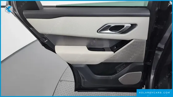 LAND ROVER RANGE ROVER VELAR 3.0 D300 R-DYNAMIC SE