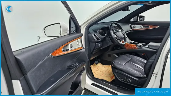 LINCOLN NAUTILUS 2.7 RESERVE AWD