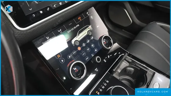 LAND ROVER RANGE ROVER VELAR 3.0 D300 R-DYNAMIC SE