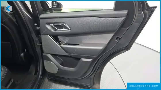 LAND ROVER RANGE ROVER VELAR 3.0 D300 R-DYNAMIC SE