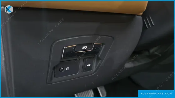 LAND ROVER RANGE ROVER VELAR 3.0 D300 R-DYNAMIC HSE