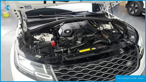 LAND ROVER RANGE ROVER VELAR 3.0 D300 R-DYNAMIC SE