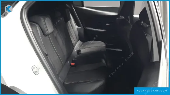 PEUGEOT 2008 EV GT