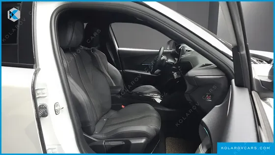 PEUGEOT 2008 EV GT