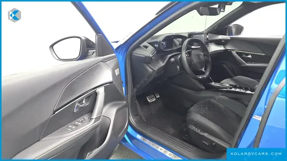 PEUGEOT 2008 EV GT