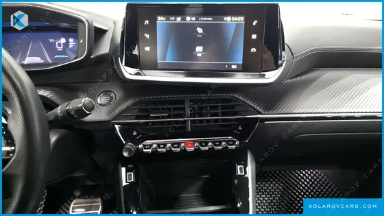 PEUGEOT 2008 EV GT