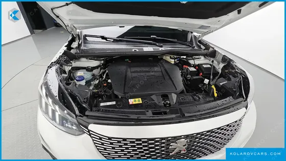 PEUGEOT 2008 EV GT