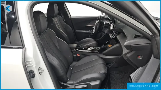 PEUGEOT 2008 EV GT