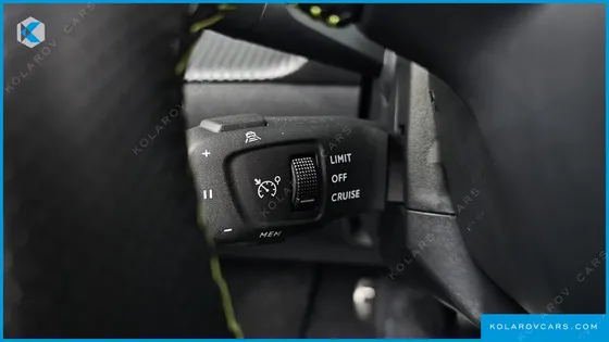 PEUGEOT 2008 EV GT
