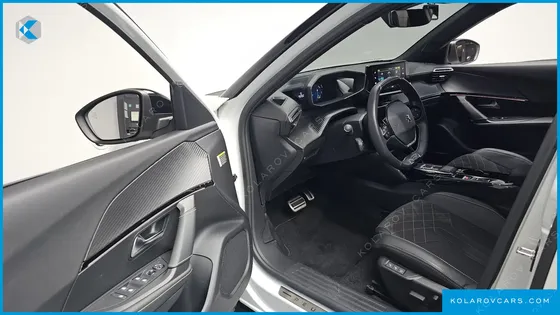 PEUGEOT 2008 EV GT