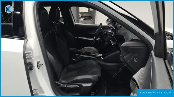 PEUGEOT 2008 EV GT