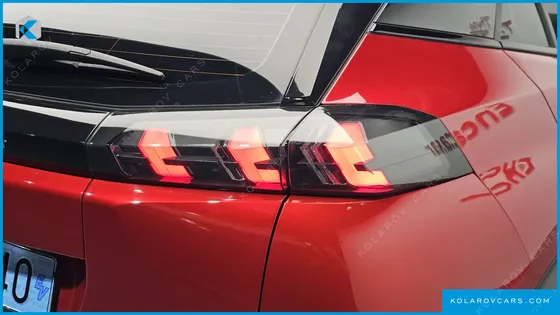 PEUGEOT 2008 EV GT