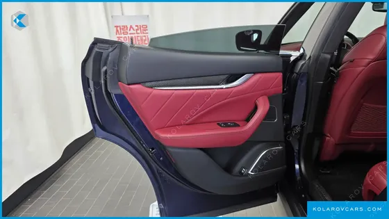 MASERATI LEVANTE 3.0 AWD