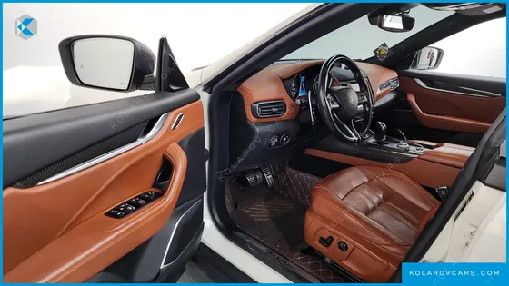 MASERATI LEVANTE 3.0 AWD GRANSPORT