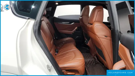 MASERATI LEVANTE 3.0 AWD GRANSPORT