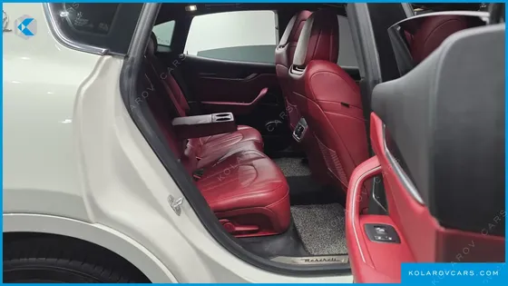 MASERATI LEVANTE 3.0 DIESEL AWD GRANSPORT
