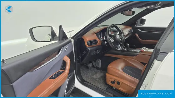 MASERATI LEVANTE 3.0 AWD GRANLUSSO