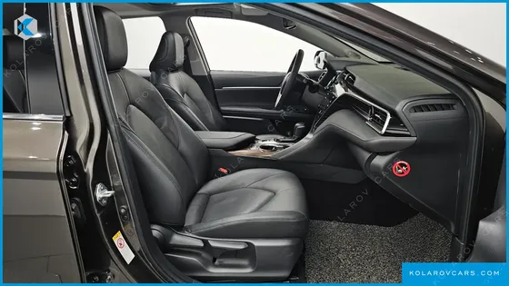 TOYOTA CAMRY 2.5 XLE HYBRID