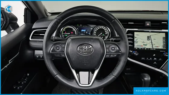 TOYOTA CAMRY 2.5 XLE HYBRID