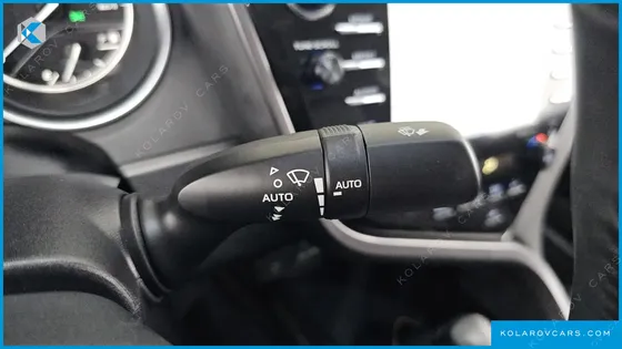 TOYOTA CAMRY 2.5 XLE HYBRID