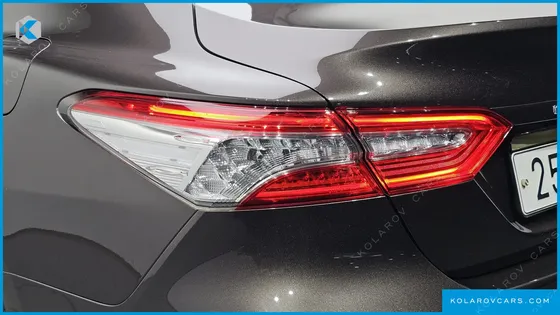 TOYOTA CAMRY 2.5 XLE HYBRID
