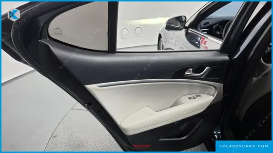 GENESIS G70 DIESEL 2.2 4WD