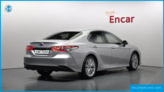 TOYOTA CAMRY 2.5 XLE HYBRID