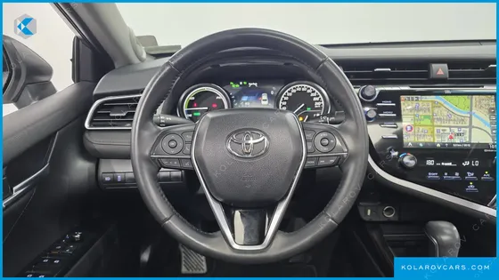 TOYOTA CAMRY 2.5 XLE HYBRID