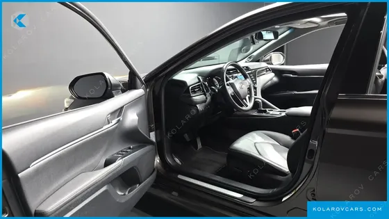 TOYOTA CAMRY 2.5 XLE HYBRID