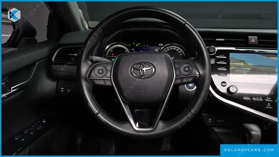 TOYOTA CAMRY 2.5 XLE HYBRID